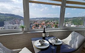 Luxury Apartment With A Stunning View, Free Parking